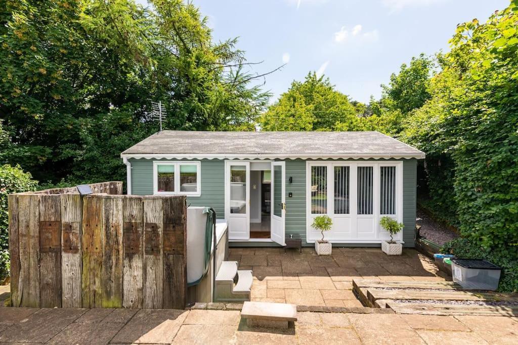 The Summerhouse, Countryside Retreat With Private Hot Tub Bridgnorth Zewnętrze zdjęcie