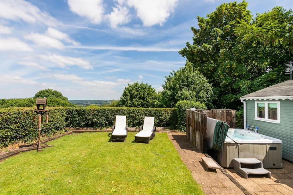 The Summerhouse, Countryside Retreat With Private Hot Tub Bridgnorth Zewnętrze zdjęcie